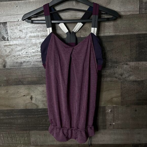 Lululemon Top With Sports Bra 6 - Picture 1 of 3